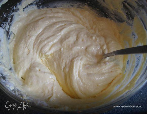 Тесто должно получится консистенции густой сметаны.