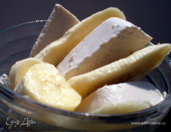 Всё измельчить в блендере и разложить по формам или в контейнер.Поставить в хлолдильник до полного застывания.Ночи хватит.
