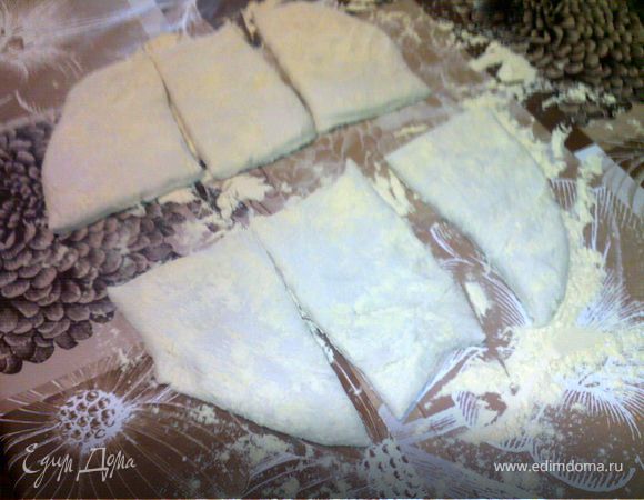 7. разрезать его пополам, и каждый разделить еще на три.