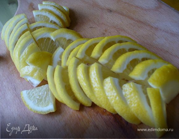 Нарезать на кольца, полукольца - по желанию