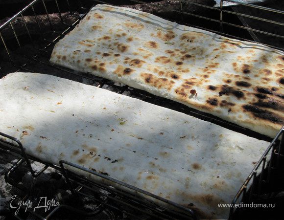 Готовим по несколько минут с каждой стороны.