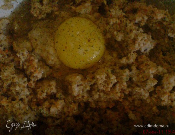 туда же :соль,специи,крахмал и немного муки