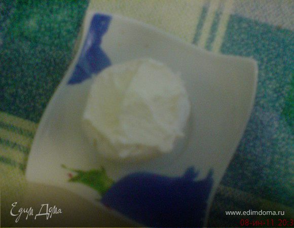 зефир раскрыть  на 2 части,каждую часть намазать маскарпоне