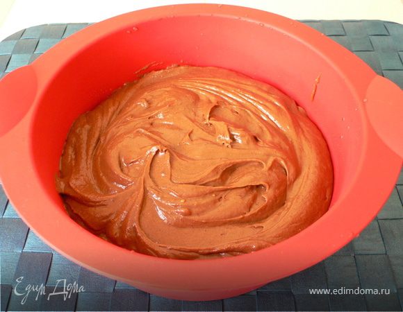 Выложить тесто в силиконовую форму и выпекать при t175 35-45 минут