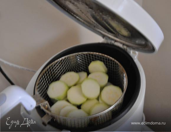 пожарить во фритюрнице 8 мин. температура 180 град.