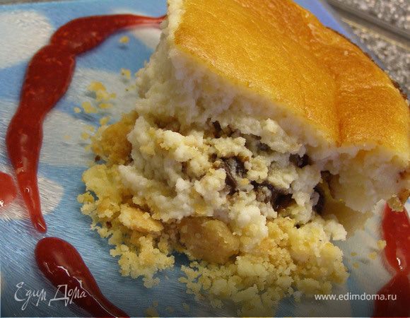 Даём остыть. Нарезаем и подаем с вареньем.