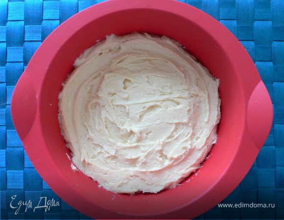 Выложить тесто в форму и выпекать при t175 45 минут.