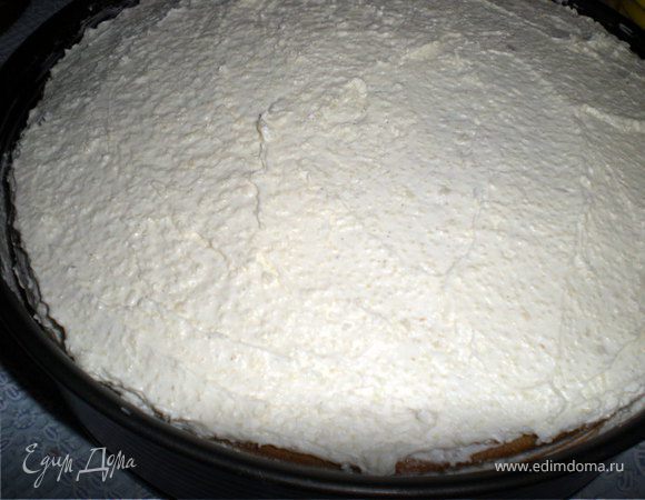 Промазываем все слои и убираем в холодильник.