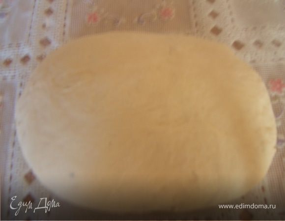 Из перечисленных ингредиентов для теста,замешиваем очень мягкое тесто.