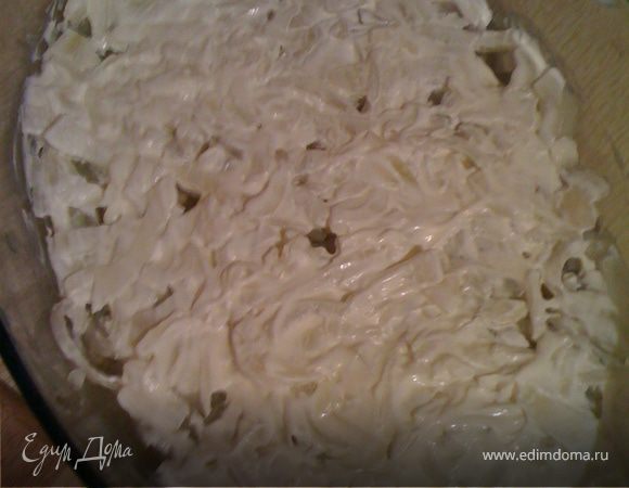 Немного майонеза.