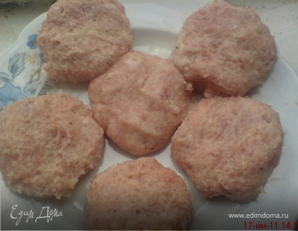 сформовать котлетки 