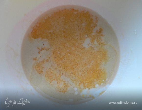 Добавить апельсиновый сок
