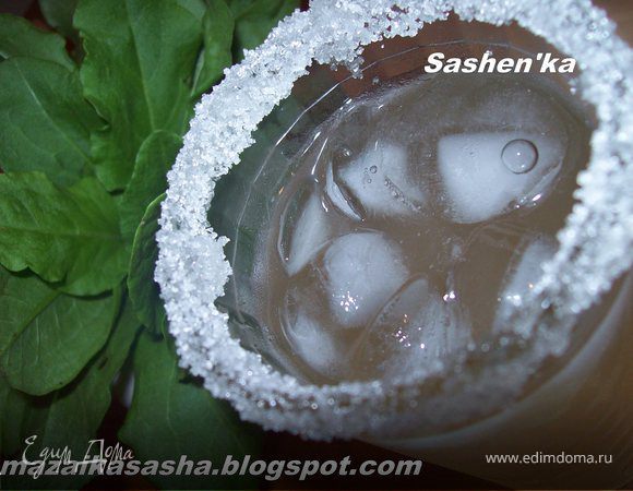 Промыть, нарезать и залить шавель водой...кипятить минут 20. Затем процедить через марлю    и... (если вы готовите умирающему рыцарю то кладите сахар по минимому, сохраняя кислоту)..а если вы готовите для себя, витаминный коктель зимним вечером, добавьте 1-2 ст.л.  сахара и несколько кубиков льда.)