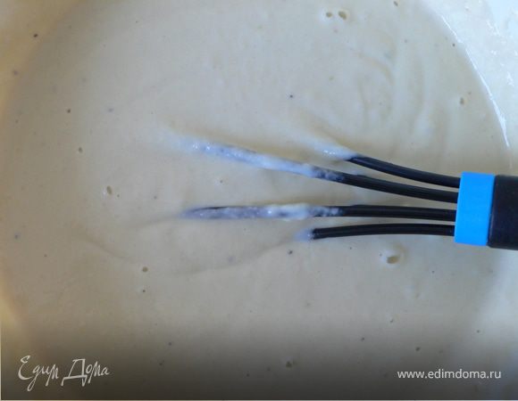 Просеять муку и замесить тесто