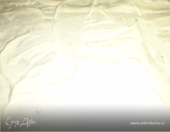 смазать майонезом.