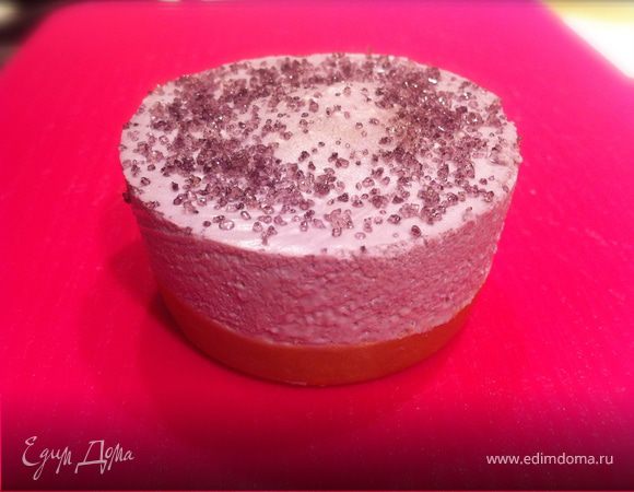 Подавать на десерт, украсив по желанию.  В моем случае это лавандовый сахар (смешать сахар-песок с лавандовым сиропом).Наслаждаться вкусом...