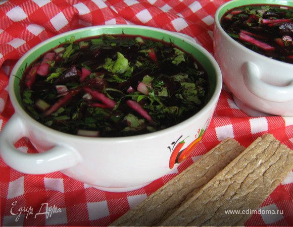 Я ни чем не заправляю(худею :)),а не для худеющих сметанкой можно или кефиром.Приятного аппетита!