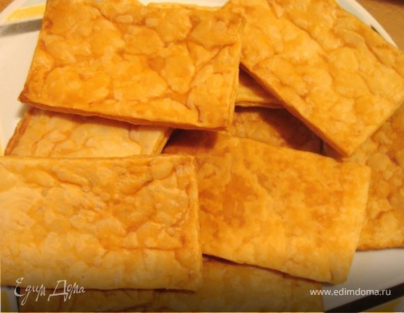 Готовые листочки должны быть тонкими,хрустящими и румяными.