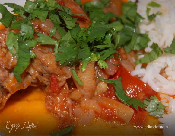 А теперь для особо терпеливых и любопытных! До недавнего времени мы даже не предполагали, что курицу надо обжаривать без масла. По-этому мой вариант приготовления заключался в том, что курицу я обваливала в муке и обжаривала на сливочном масле! Да простят меня кулинары кавказских национальностей, но получалось ОЧЕНЬ вкусно! Всем приятного аппетита!