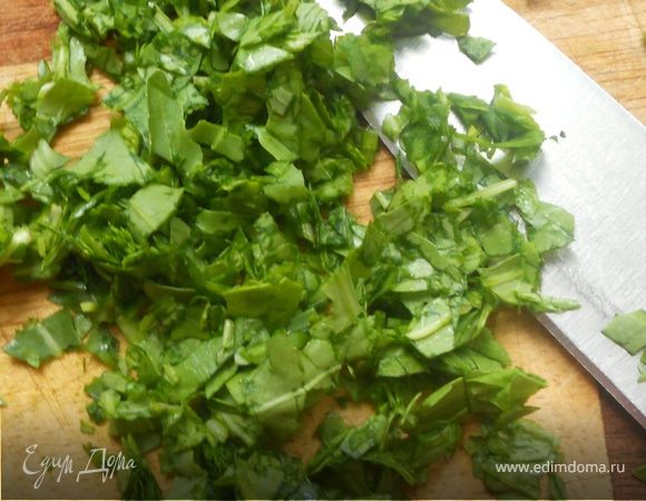 Немного руколы отложить для украшения, остальную измельчить***лучше совсем мелко-мелко, что я поленился сделать:)***