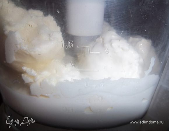 Взбить сливки с творожком