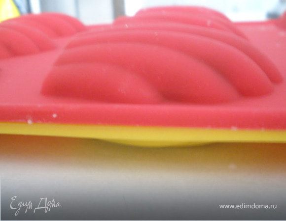 Соединяем наши формочки. 