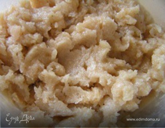 Каждые 30-40 минут перемешивать. Через 5-6 часов десерт будет готов. Перед подачей разложить сорбе по креманкам в виде шариков, украсить веточкой мяты.