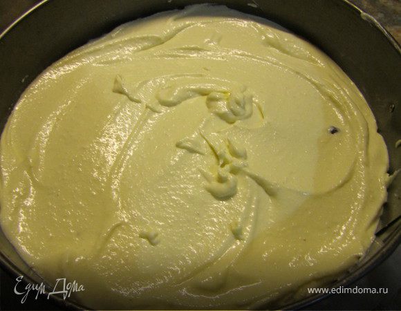 Покрыть оставшимся творожком.