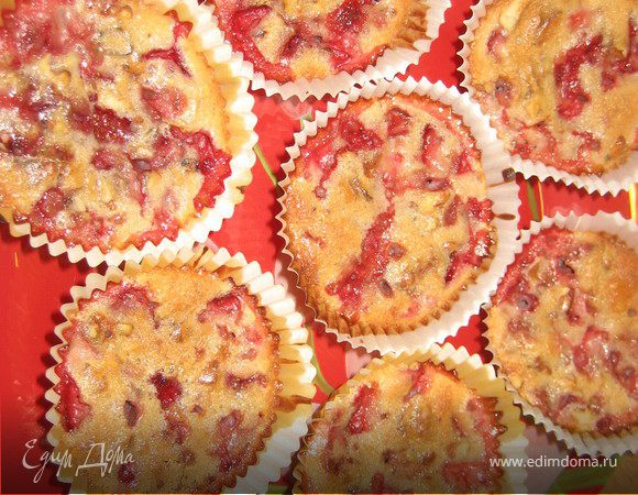 В предварительно разогретую до 170 градусов духовку отправить наши блонди на 25-30 минут! 
А в это время заварить чашечку чая, потерзаться ,вдыхая ароматы и насладиться блонди:)