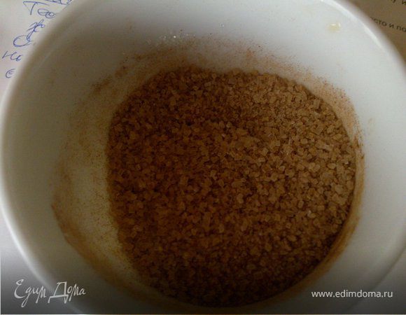 Смешиваем сахар с корицей
