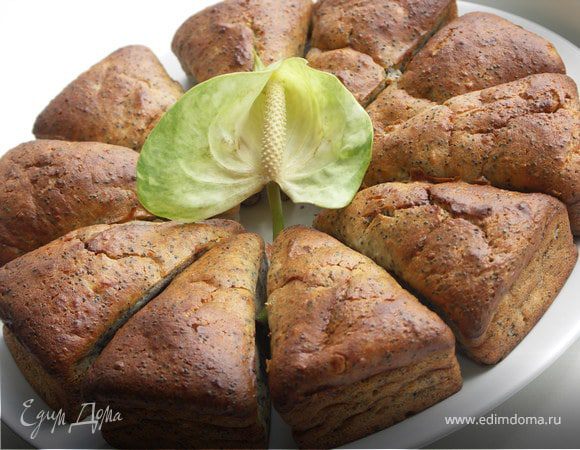 А это вариант порционный пекла.Время выпечки уменьшается.П.С.:Лично мне прямоугольный вариант больше всех нравится:)Но остальные кушали с аппетитом все вариации и не придирались:)