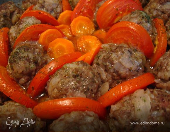 Биточки подрумянились, достаем их из духовки.