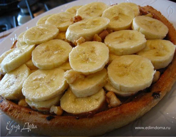 Затем идет слой бананов (чем больше, тем лучше))