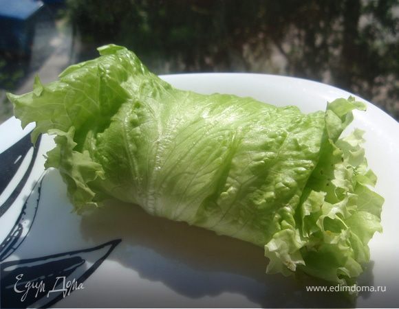 Завернем листочки в рулетик. Приятного аппетита!