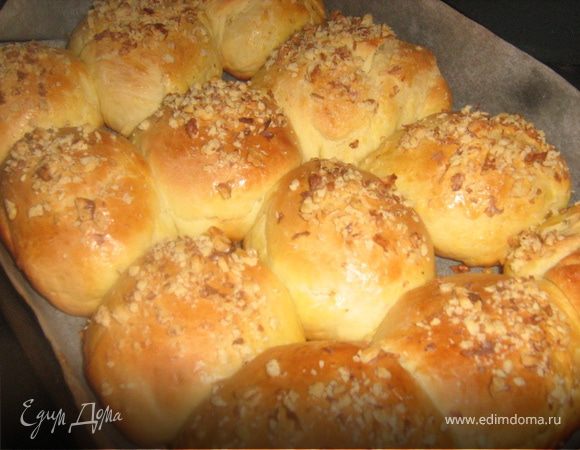 Через 5 минут отправит в разогретую до 180 градусов духовку. Выпекать около полу часа (через 15 минут убавить огонь).
И,конечно, приятного аппетита!!!!