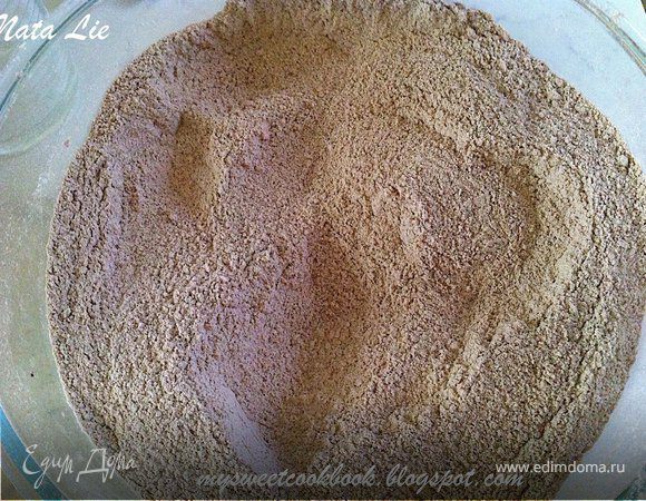 Всю полученную смесь перемешать и просеять.