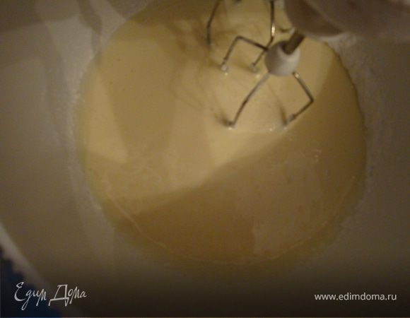 Всыпать крахмал и смешать