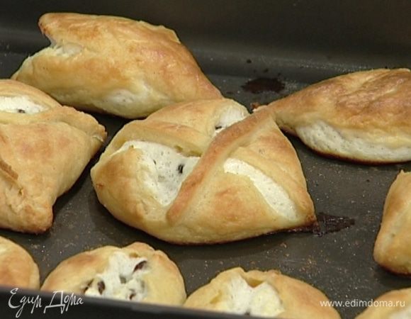 Выпекать в разогретой духовке около 25 минут. 