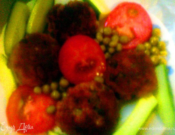 подавать с картофельным пюре или с овощами