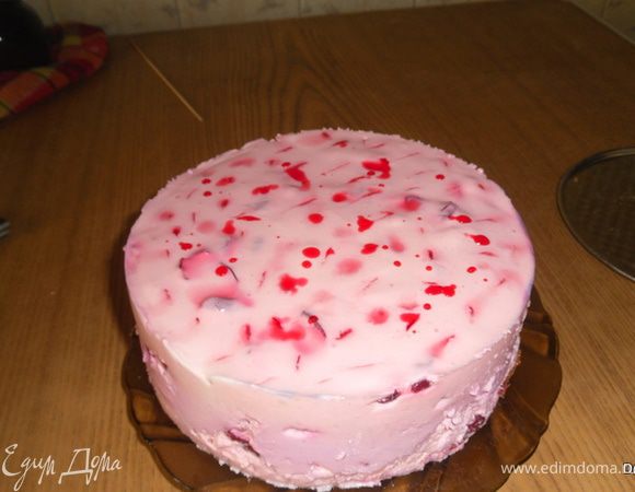  подождать пока начнет застывать и вылить в форму, убрав бортики.
Поставить застывать в холодильник.
