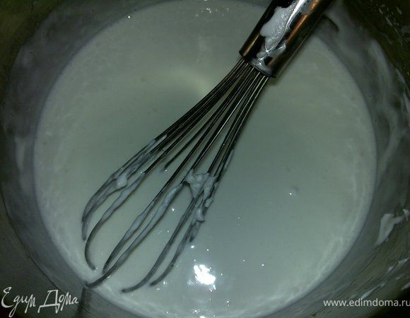 Соединить обе части сливок.