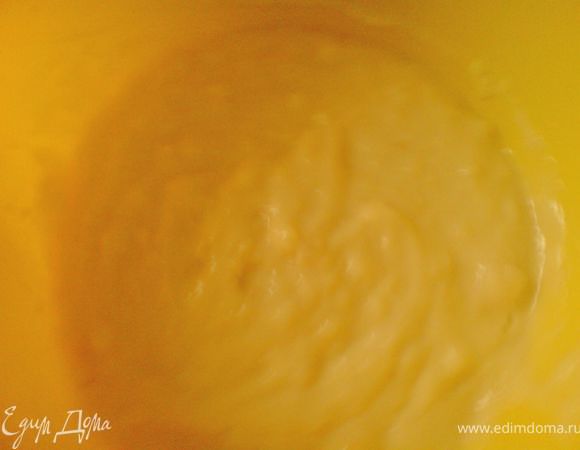 остудить и размешать с сырым яйцом,хорошо перемешать