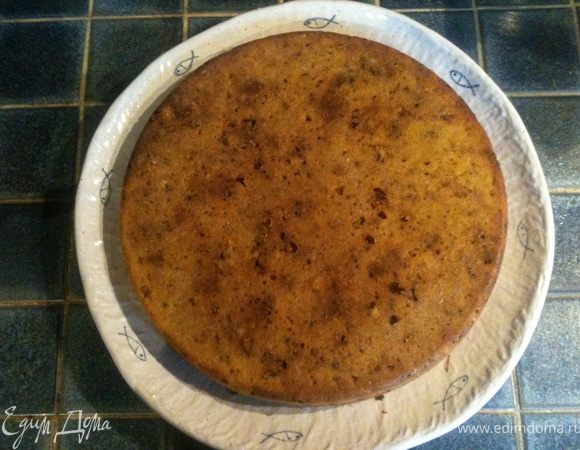 чуть остывший торт перевернуть на блюдо,