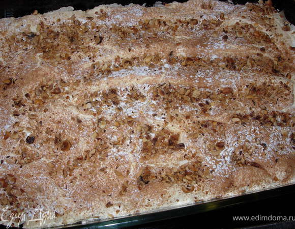 Перевернуть на кухонное полотенце и снять бумагу. Оставить остывать. 
