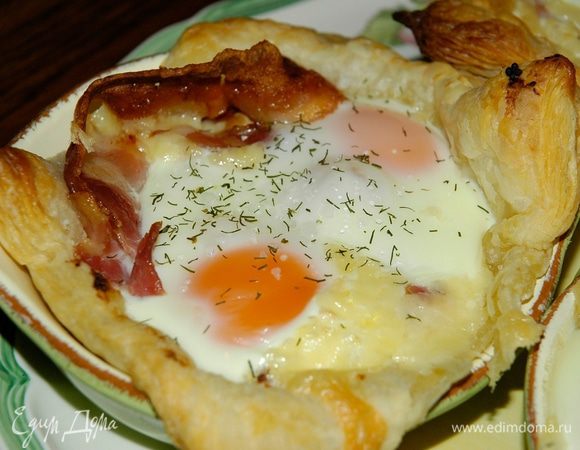 Готовое блюдо посыпать укропом и солью.