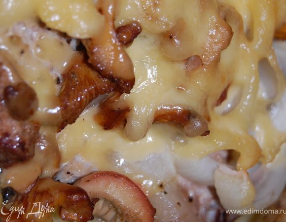 Готовое блюдо можно посыпать зеленью. Нам очень понравилось, все остались довольны! Прошу прощение за отсутствия фото при подаче - не всегда удобно фотографировать накрытый стол, особенно когда некоторые пришли усталые и голодные с работы! И вам приятного аппетита!