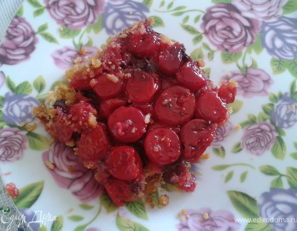 Можно и в холодном перевернутом виде (вишня держиться за счет крахмала). 