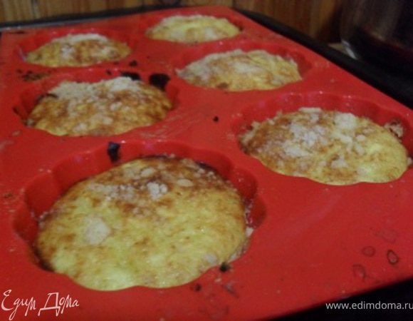 Готовые пирожные остудить.