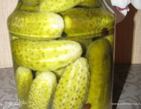 Закрываем банки крышкими и взбалтываем , чтобы растворился сахар и соль.
Вот и все , готово!