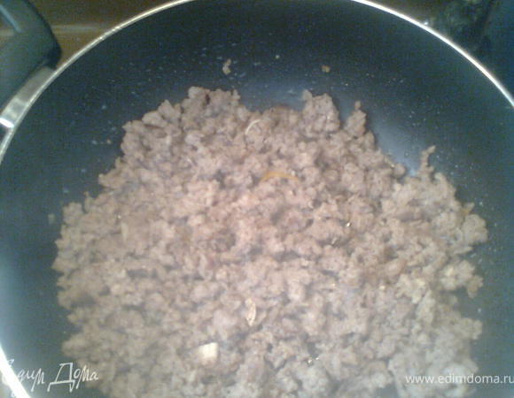 готовим фарш(жарим его)